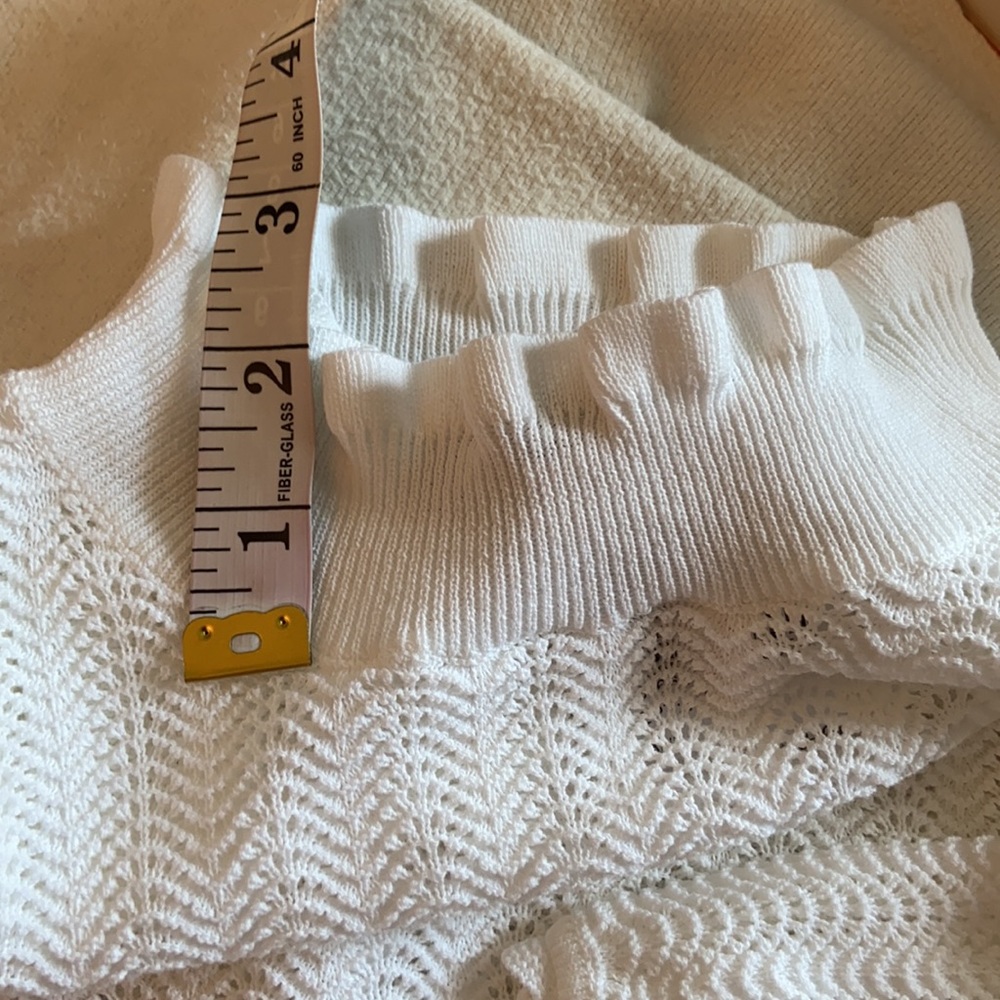 Sweater - Picture 10 of 10